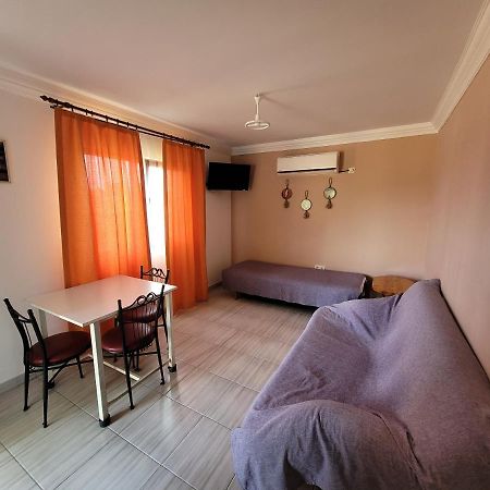 Apsa Butik Hotel Sukhumi Exteriör bild
