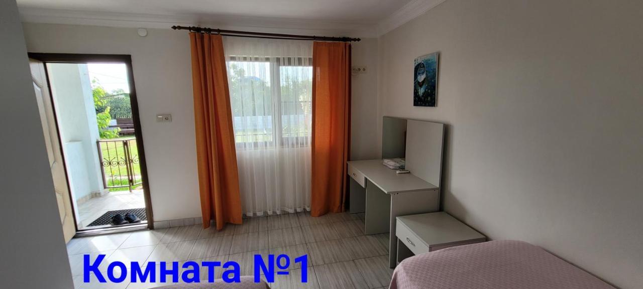 Apsa Butik Hotel Sukhumi Exteriör bild